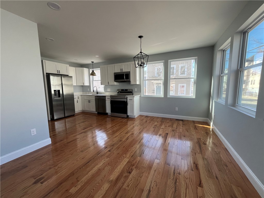 39 Heath Street Providence, RI 02909 - Photo 8 of 29
