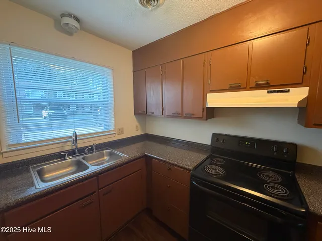 $1,200 | 122 Stratton Place, Wallace, NC 28466