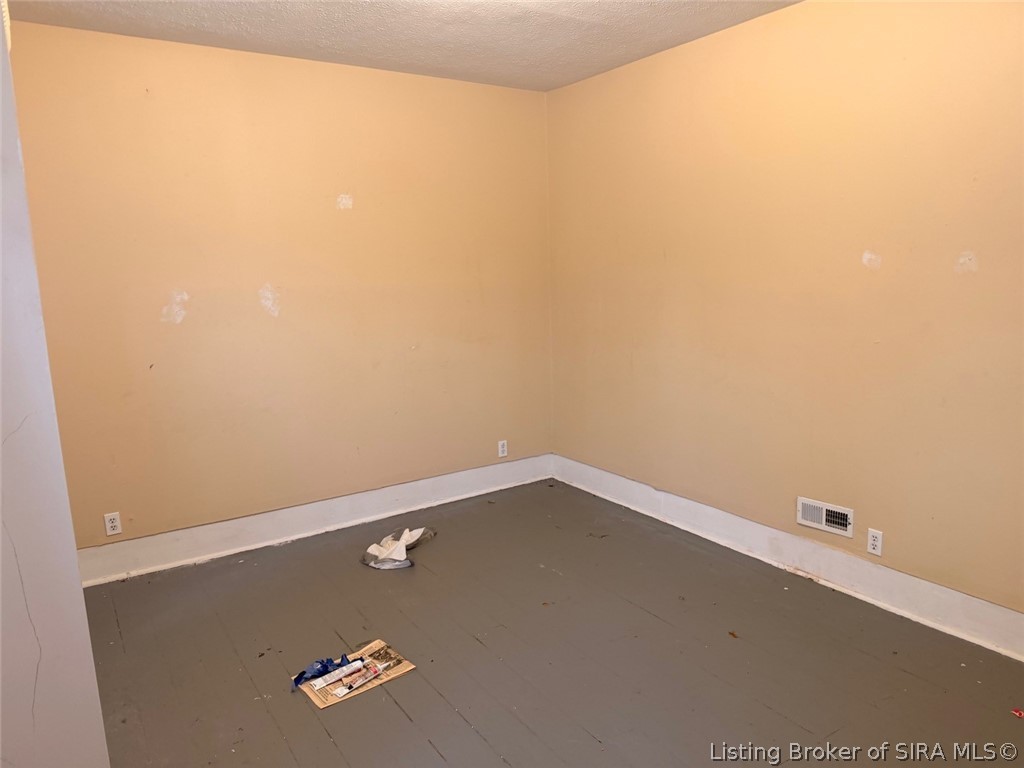 1005 Hildreth Street New Albany, IN 47150 - Photo 11 of 16
