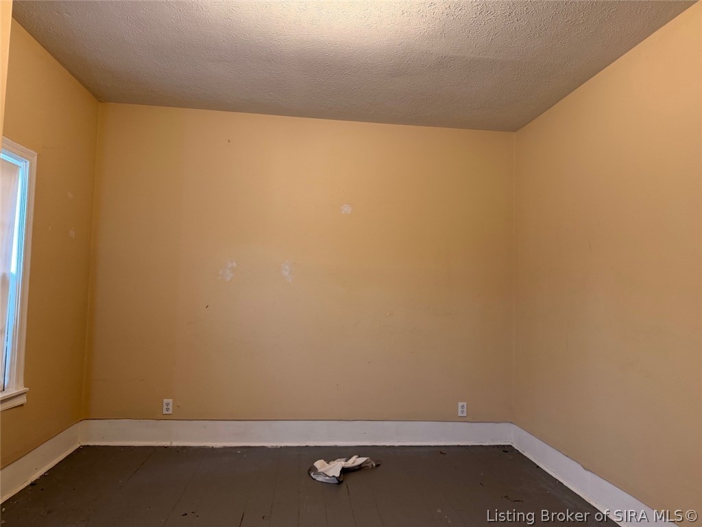 1005 Hildreth Street New Albany, IN 47150 - Photo 12 of 16