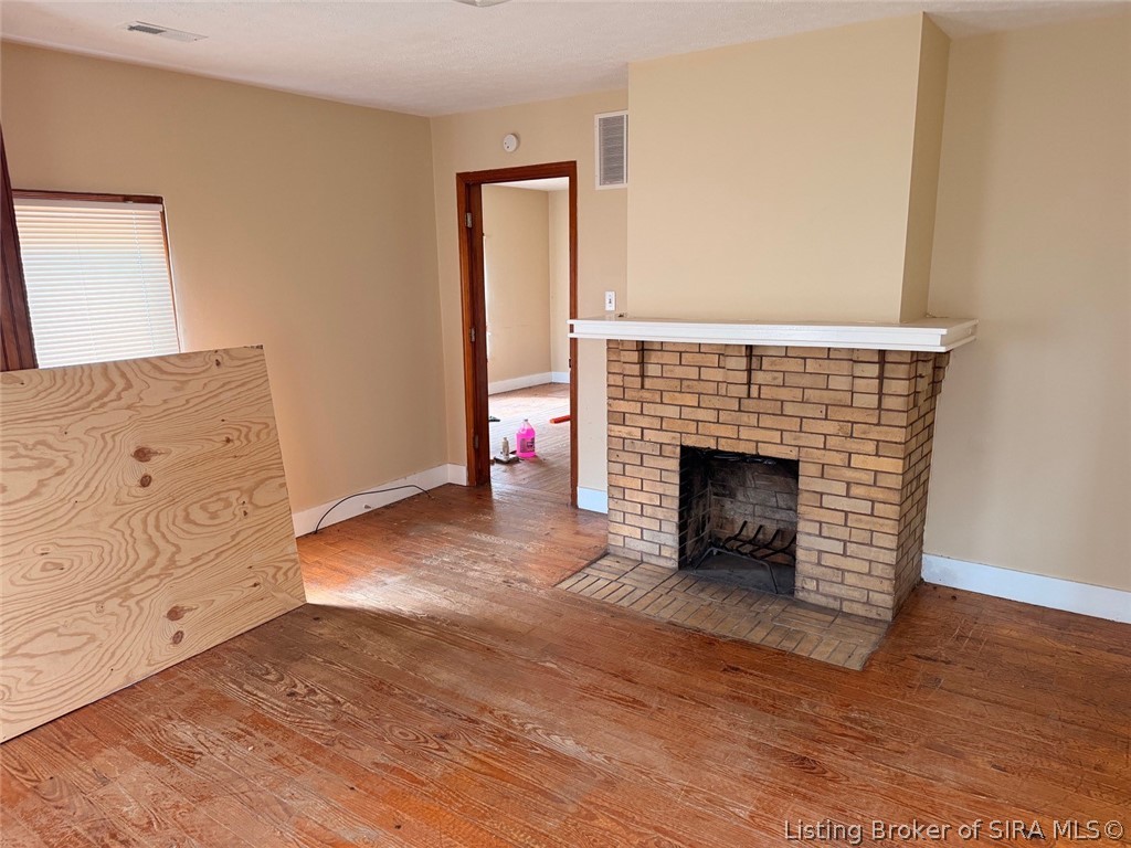 1005 Hildreth Street New Albany, IN 47150 - Photo 3 of 16