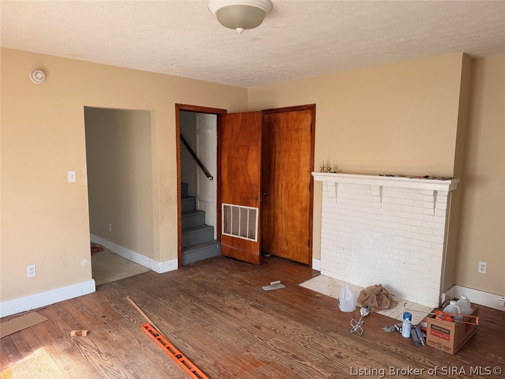 1005 Hildreth Street New Albany, IN 47150 - Photo 6 of 16