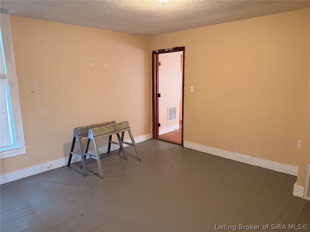 1005 Hildreth Street New Albany, IN 47150 - Photo 10 of 16