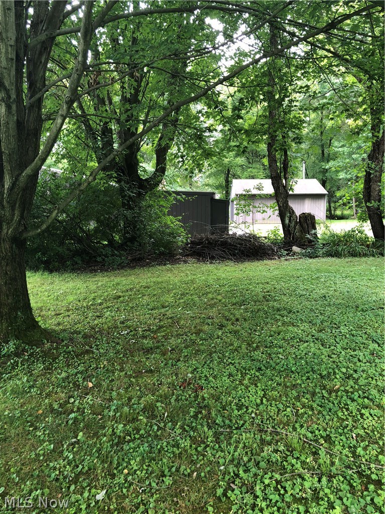 6366 Chestnut-Ridge Road Hubbard, OH 44425 - Photo 3 of 18 Gallery Image 3
