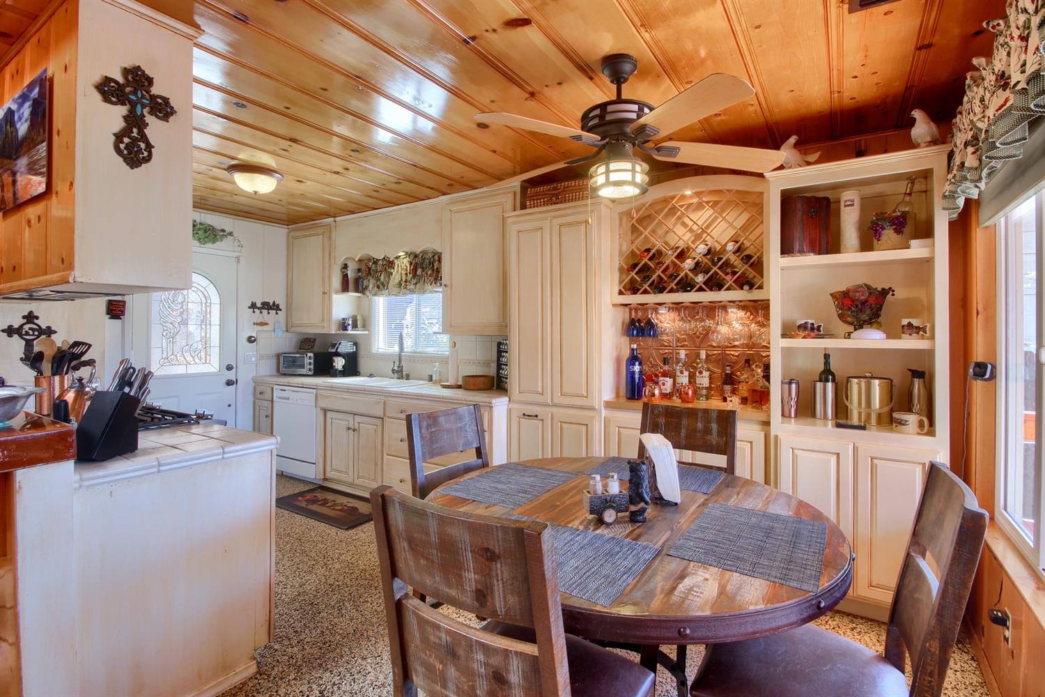 53689 North Shore Road Bass Lake, CA 93604 - Photo 11 of 49 Gallery Image 11