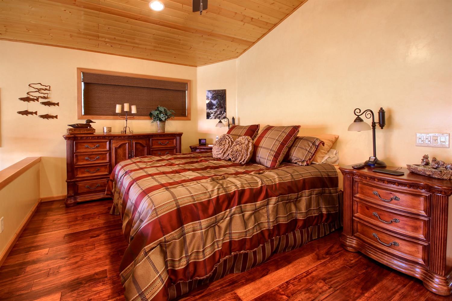 53689 North Shore Road Bass Lake, CA 93604 - Photo 15 of 49 Gallery Image 15