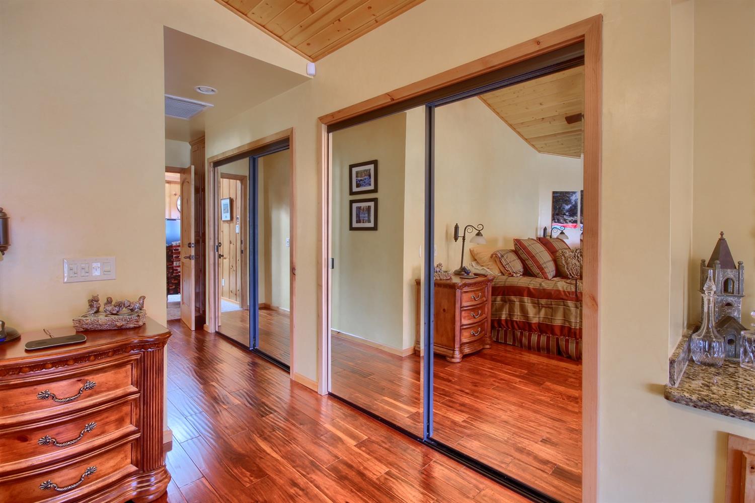 53689 North Shore Road Bass Lake, CA 93604 - Photo 16 of 49 Gallery Image 16