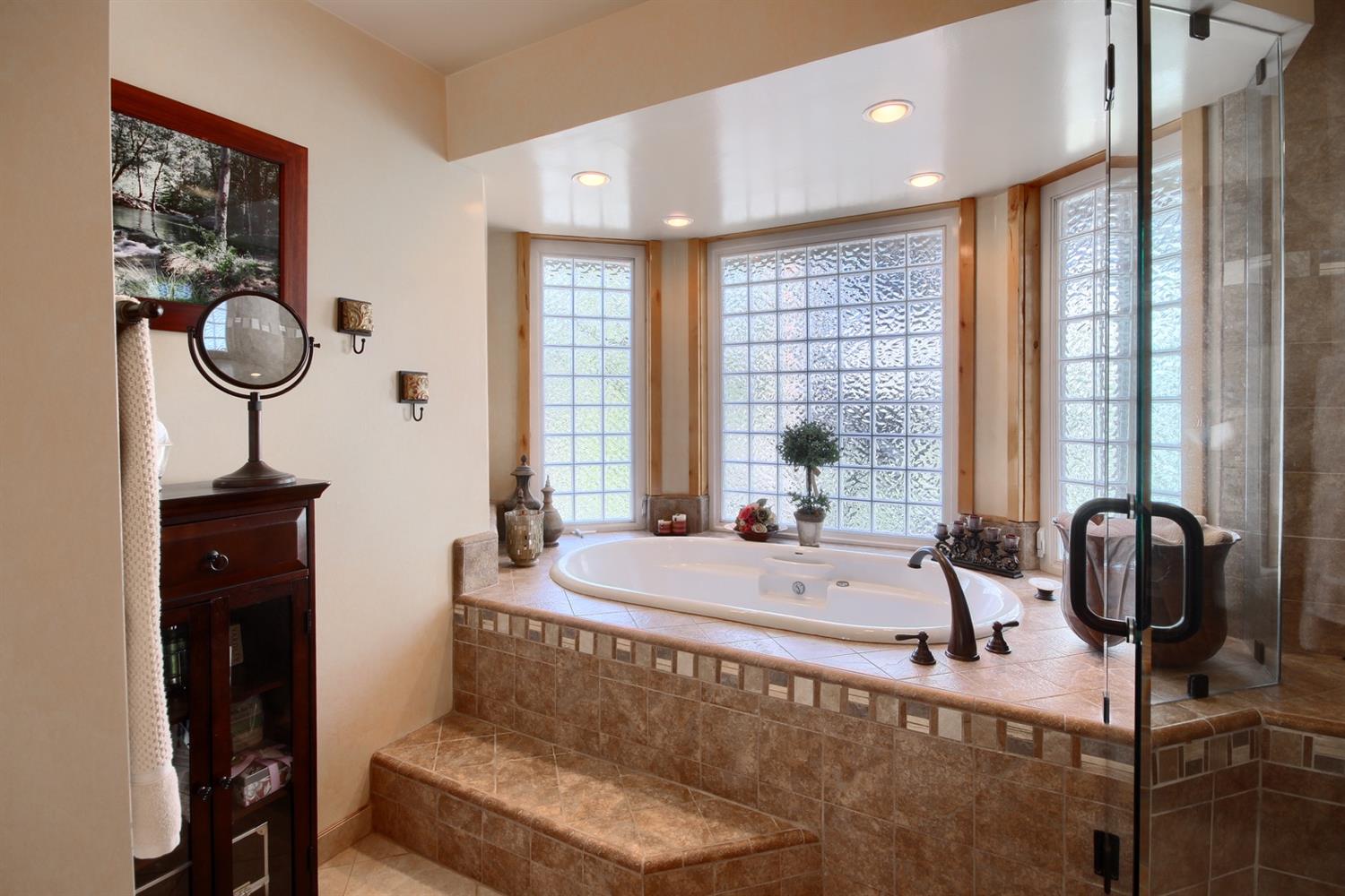 53689 North Shore Road Bass Lake, CA 93604 - Photo 20 of 49 Gallery Image 20