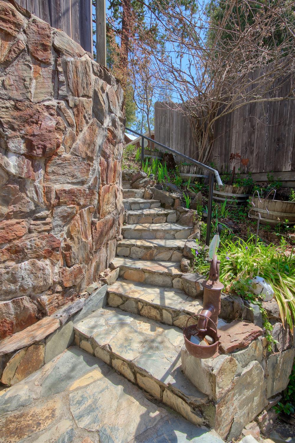 53689 North Shore Road Bass Lake, CA 93604 - Photo 44 of 49 Gallery Image 44