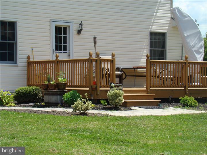 112 South County Line Road Telford, PA 18969 - Photo 23 of 24 Exterior Back