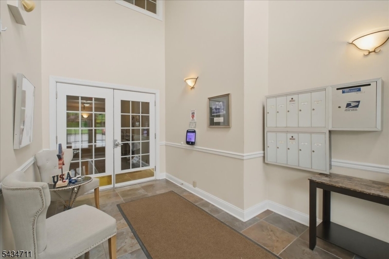 104 Ridgeview Lane Mount Arlington, NJ 07856 - Photo 2 of 40