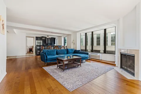 $495,000 | 40 East Delaware Place, Unit 1502, Chicago, IL 60611