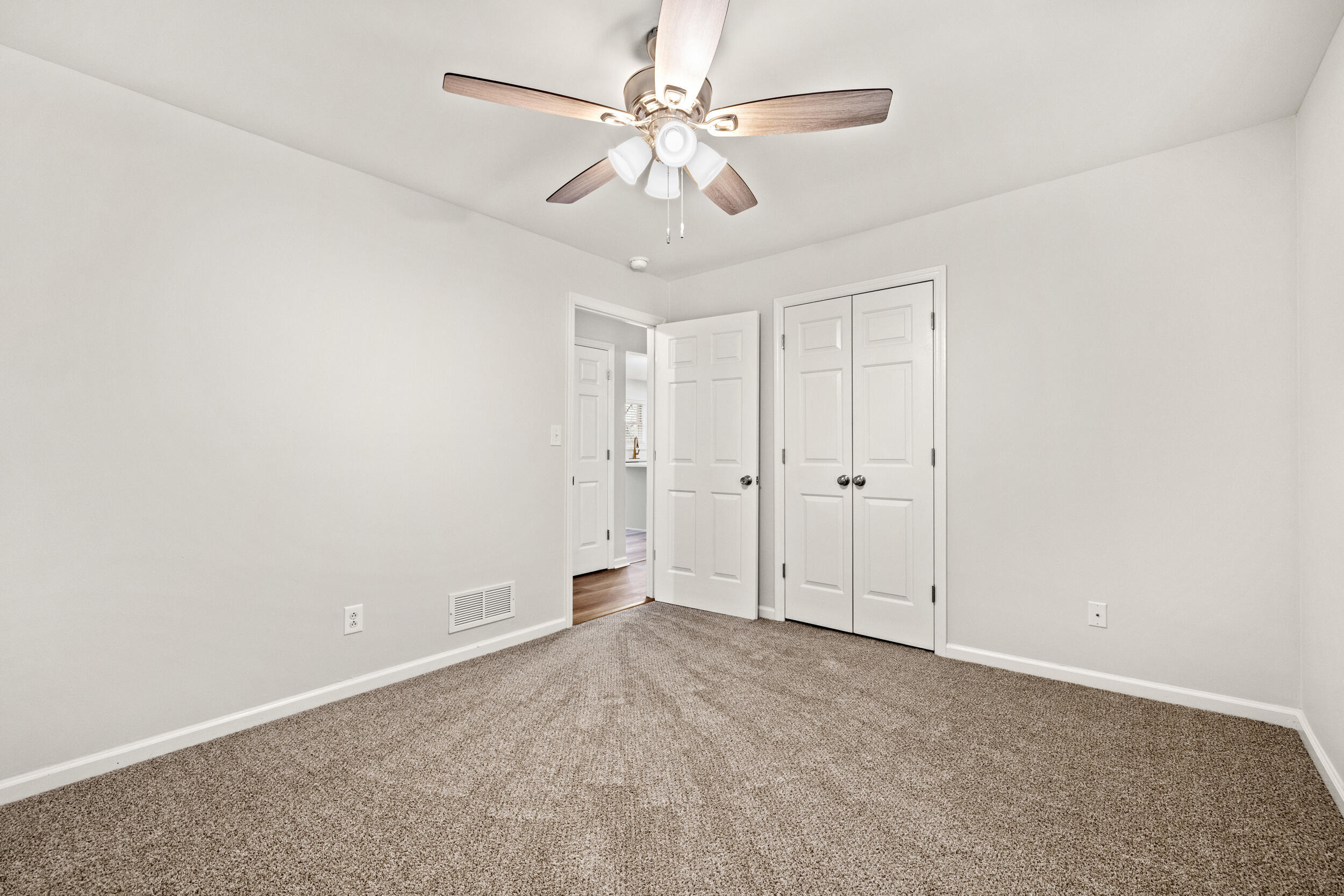 1100 Beaver Lake Road Lawrenceburg, KY 40342 - Photo 22 of 34 Bedroom 1