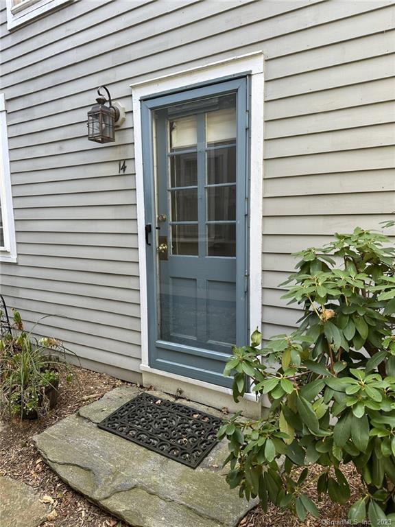 14 Quassuk Road, Unit 14 Woodbury, CT 06798 - Photo 4 of 23