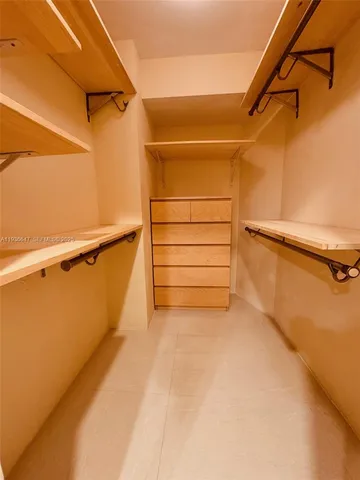 $3,500 | 1901 Brickell Avenue, Unit B2106, Miami, FL 33129