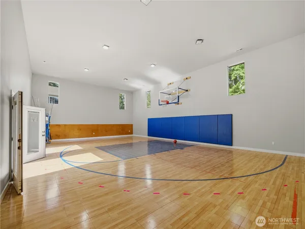 $2,499,000 | 28911 220th Place Southeast, Black Diamond, WA 98010