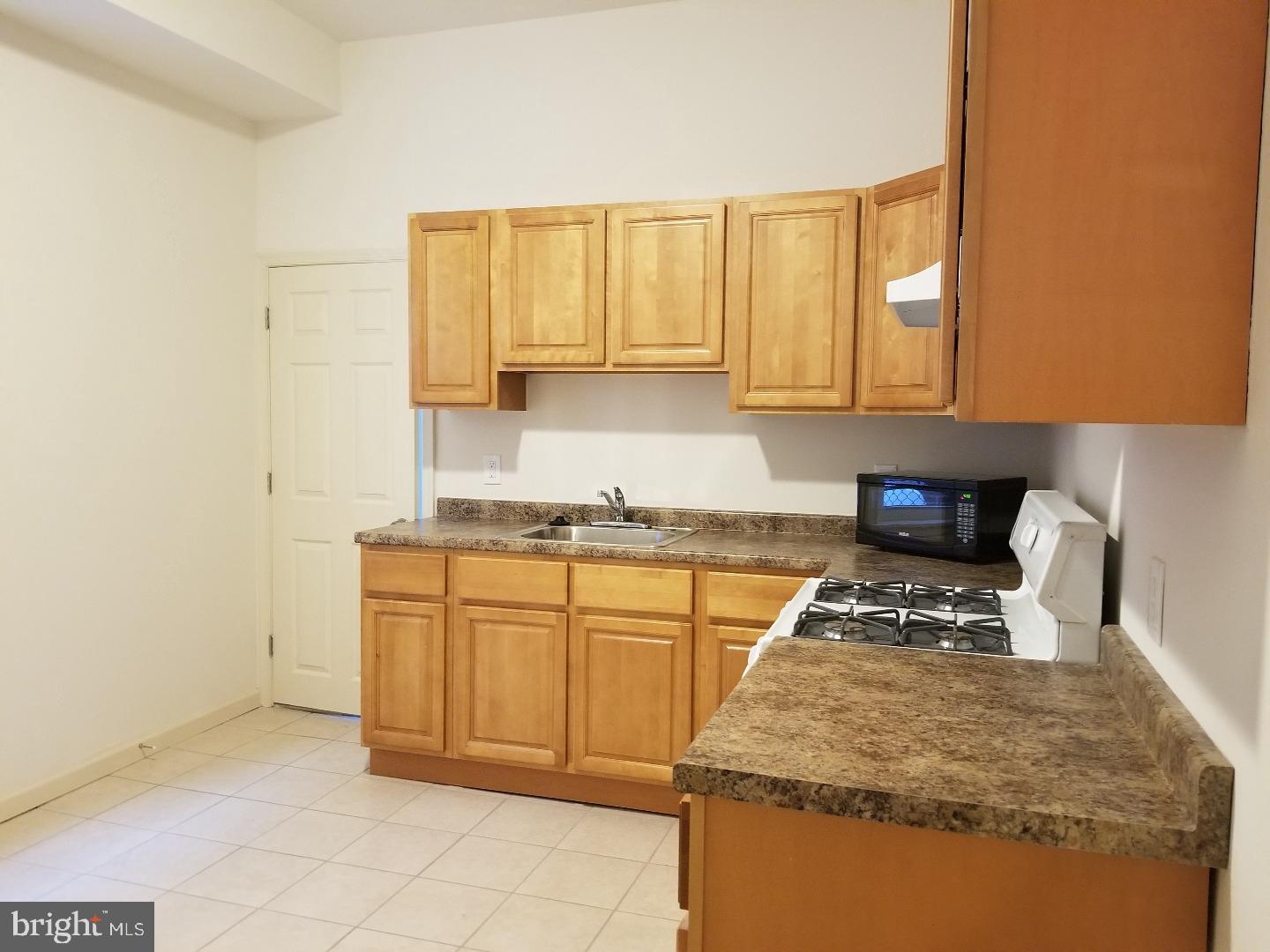 3539 Old York Road Philadelphia, PA 19140 - Photo 5 of 23 Gallery Image 5