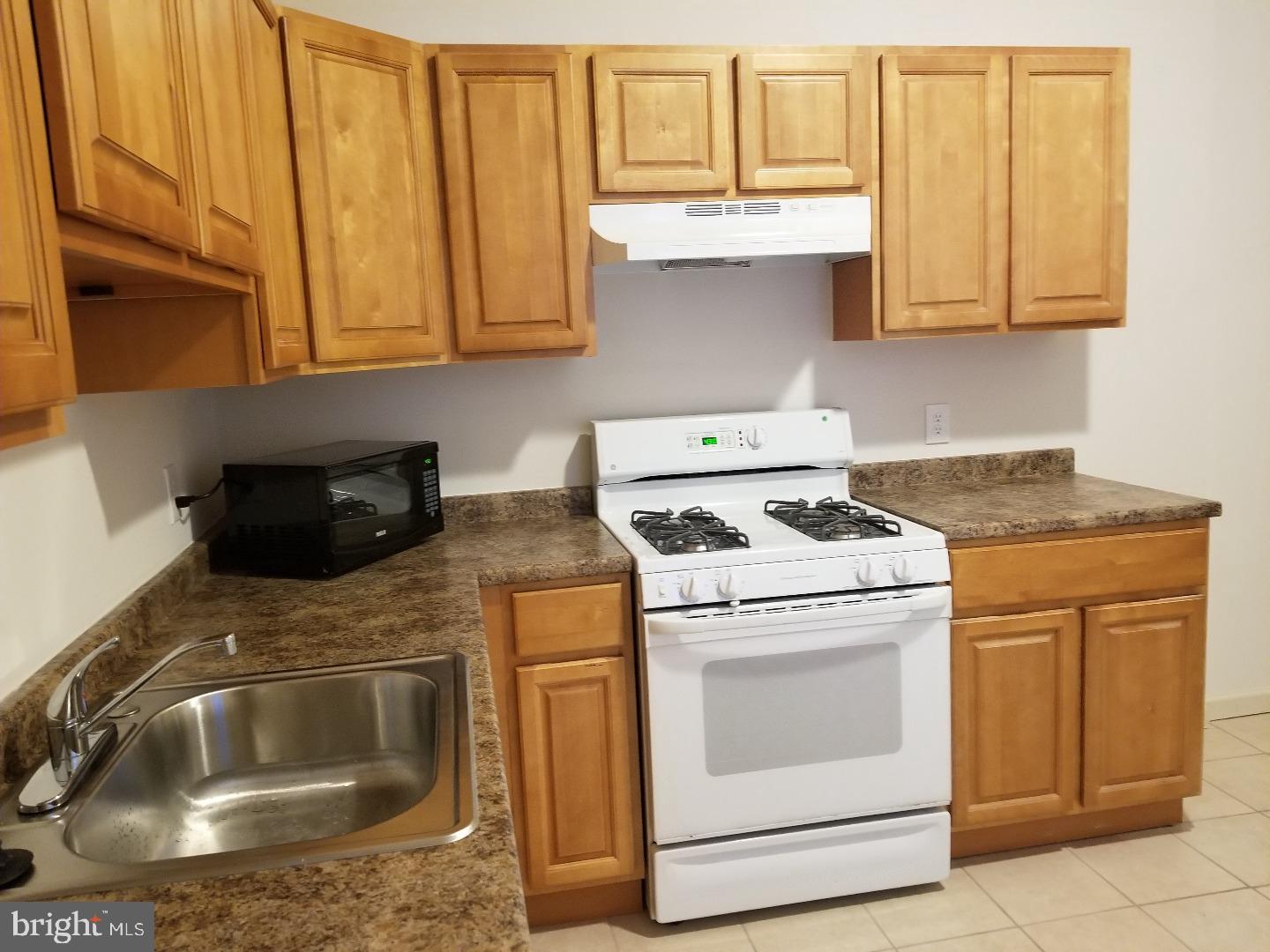 3539 Old York Road Philadelphia, PA 19140 - Photo 6 of 23 Gallery Image 6