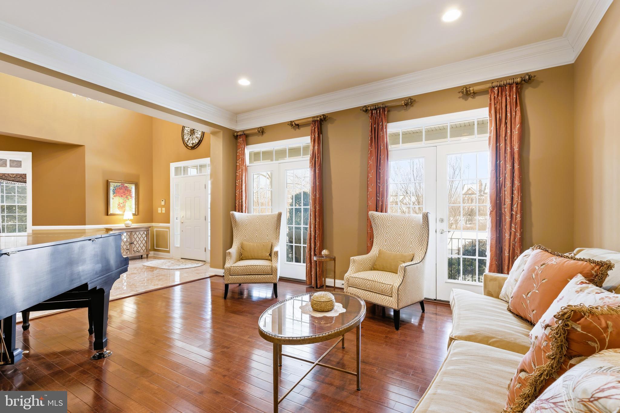 19606 Bellingham Lane Leesburg, VA 20175 - Photo 9 of 73 a living room with furniture and wooden floor
