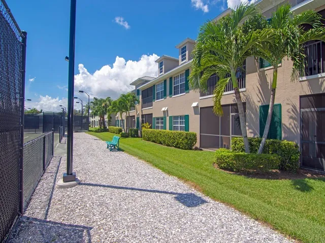 $1,895 | 4350 Doubles Alley Drive, Unit 102, Vero Beach, FL 32967