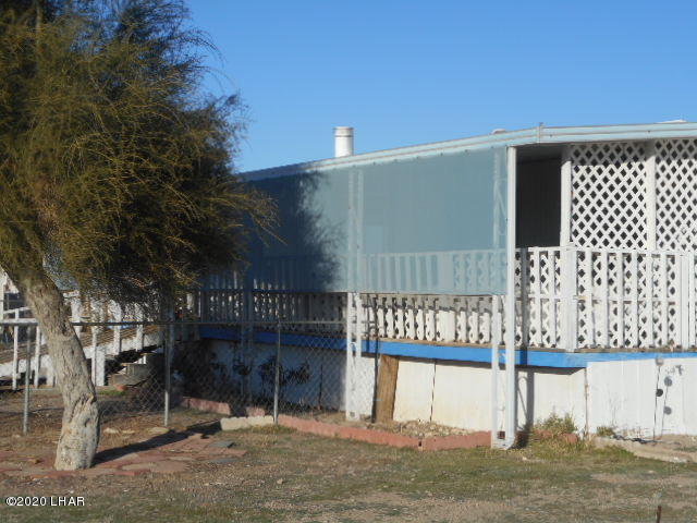 776 Granada Drive Quartzsite, AZ 85346 - Photo 5 of 24 DSCN1678