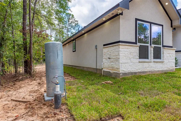 $479,000 | 1130 County Road 6512, Dayton, TX 77535