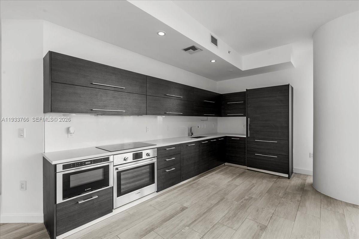 45 Southwest 9th Street, Unit 4306 Miami, FL 33130 - Photo 33 of 66