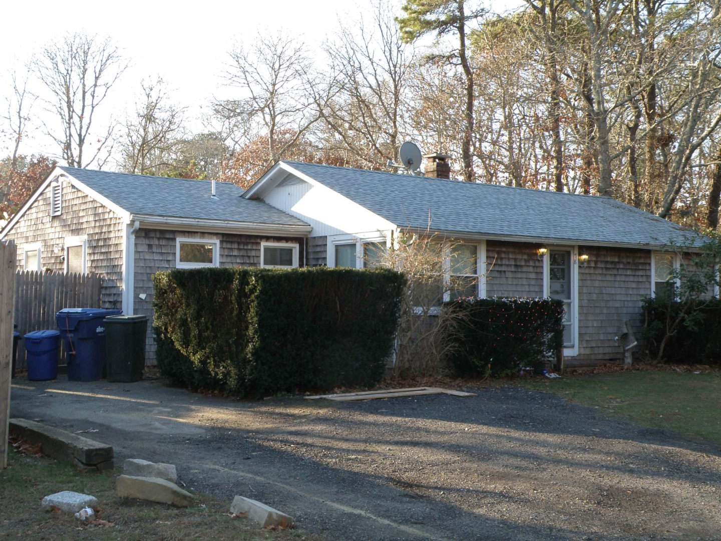 78 Chase Road Edgartown, MA 02539 - Photo 1 of 1 http://d1qzqeyxiitrap.cloudfront.net/photos/36642/bd249b9d.jpg