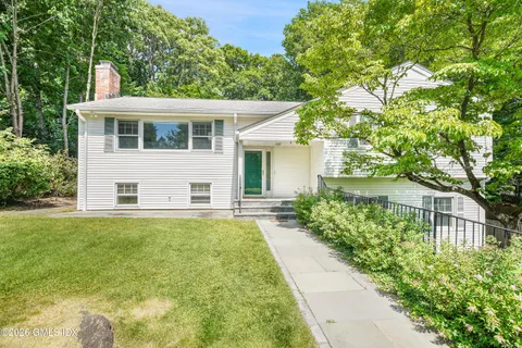 $1,850,000 | 33 Sachem Road, Greenwich, CT 06830