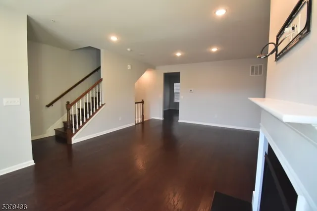 $4,000 | 92 Albert Court, Randolph, NJ 07869