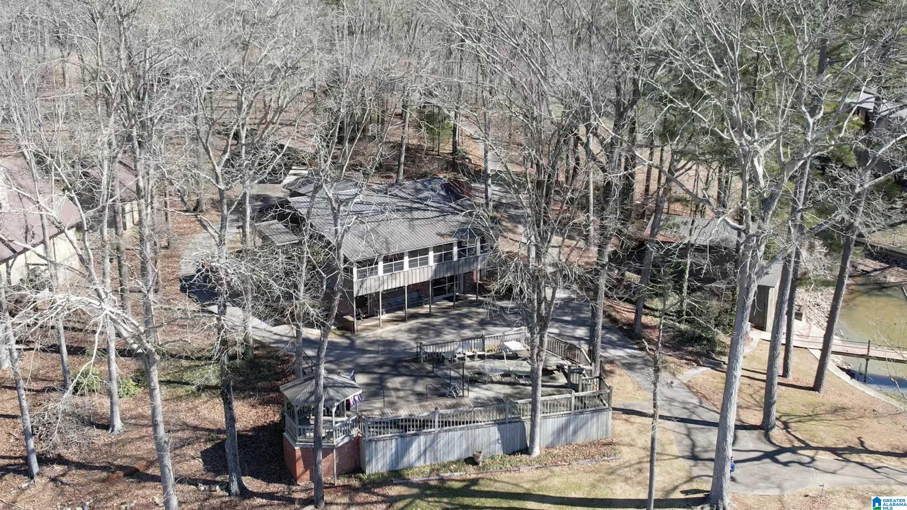 575 Ridgeway Circle Talladega, AL 35160 - Photo 3 of 41