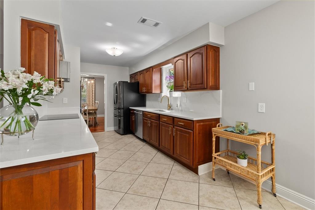5332 Erlanger Road Kenner, LA 70065 - Photo 8 of 21 Gallery Image 8