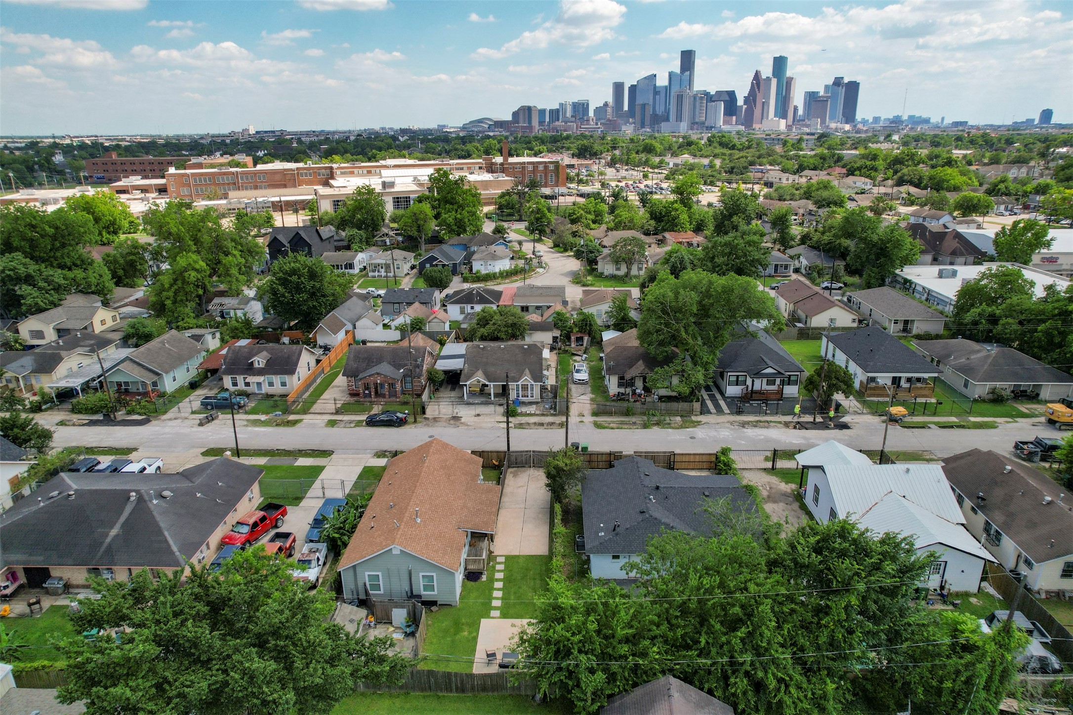1121 Panama Street Houston, TX 77009 - Photo 31 of 35 Aerial view with full Downtown Houston skyline visible, highlighting the property's exceptional inner-loop location just minutes from the city center.
