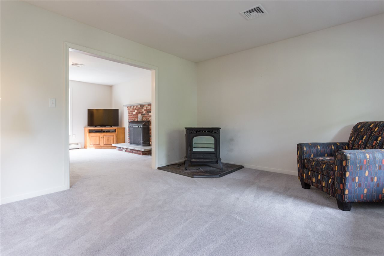 31 Bald Hill Road Raymond, NH 03077 - Photo 12 of 40 Gallery Image 12