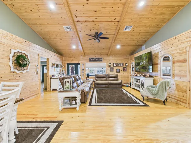 $1,299,000 | 32801 Highway 441, Unit 52, Okeechobee, FL 34972