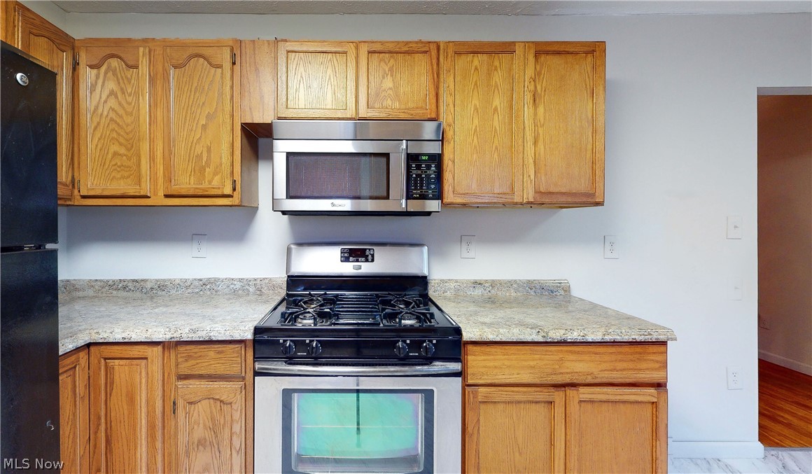 347 South Ridge Drive Cleveland, OH 44109 - Photo 16 of 35 Gallery Image 16