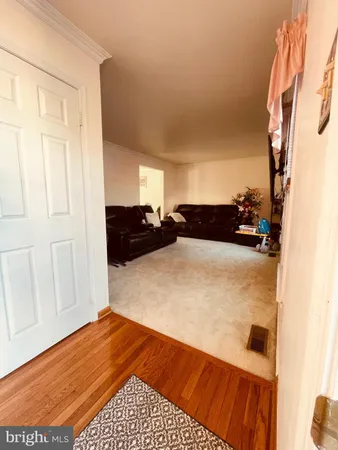 $2,990 | 404 Navaho Drive, Frederick, MD 21701