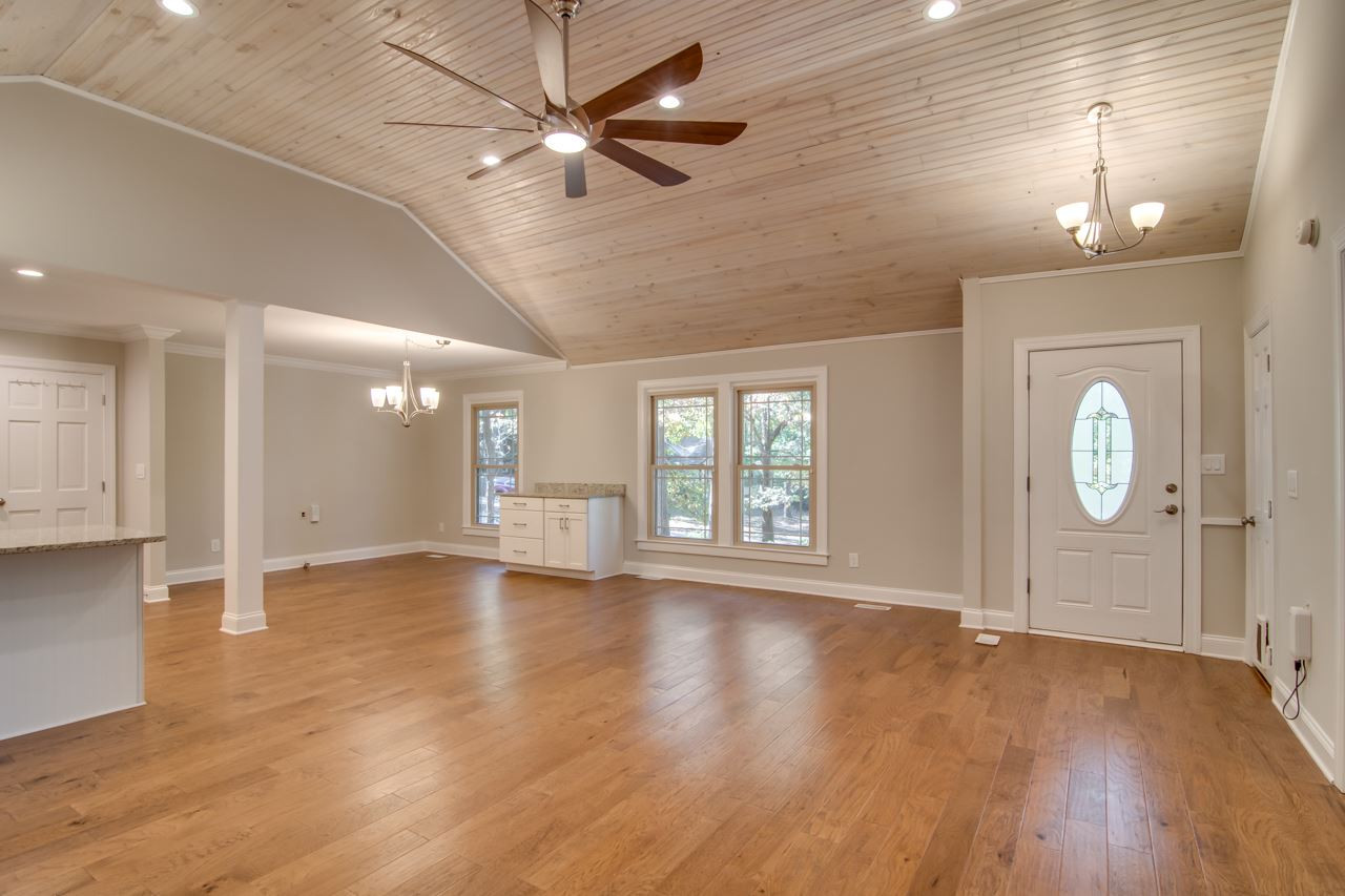 501 Merrie Road Raleigh, NC 27606 - Photo 4 of 28 Dining Area