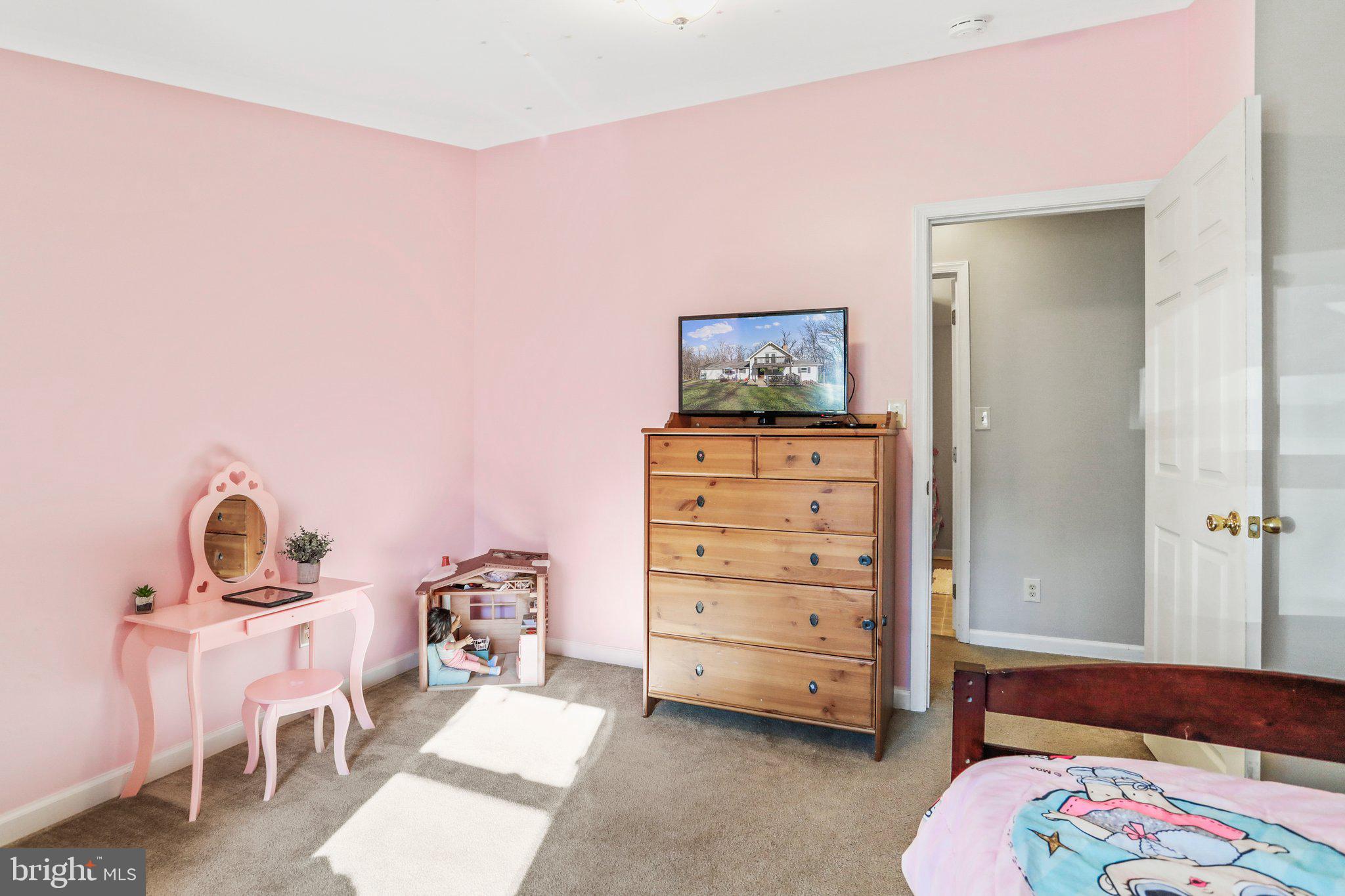 83 Red Squirrel Road Harpers Ferry, WV 25425 - Photo 19 of 45 Gallery Image 19