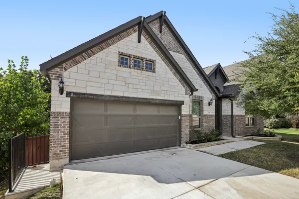 $621,500 | 210 Barton Run Drive, Georgetown, TX 78628