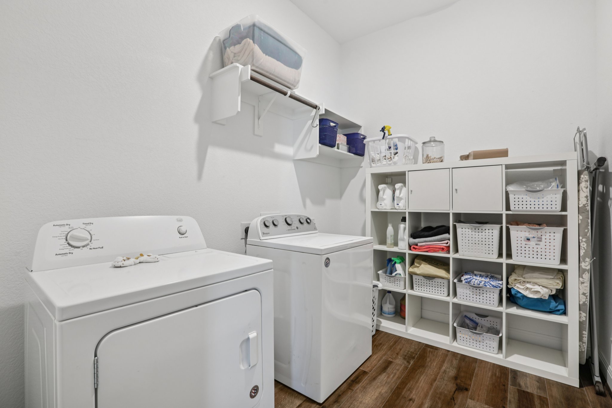 210 Barton Run Drive Georgetown, TX 78628 - Photo 23 of 40 a utility room with dryer and washer