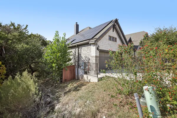 $621,500 | 210 Barton Run Drive, Georgetown, TX 78628