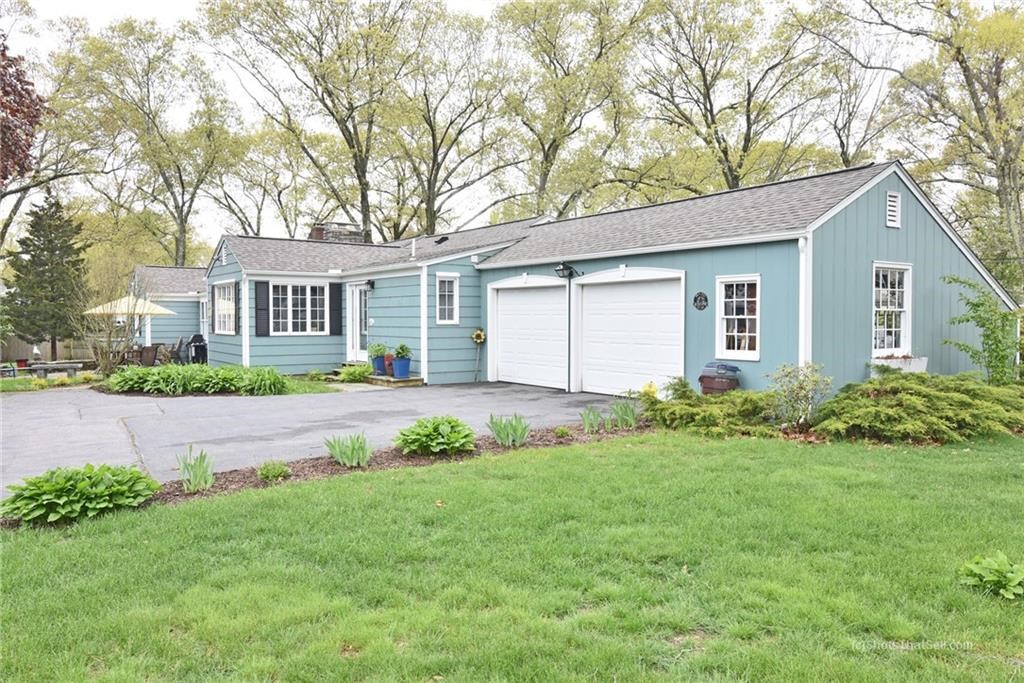 70 Coldbrook Road Warwick, RI 02888 - Photo 3 of 12 Gallery Image 3