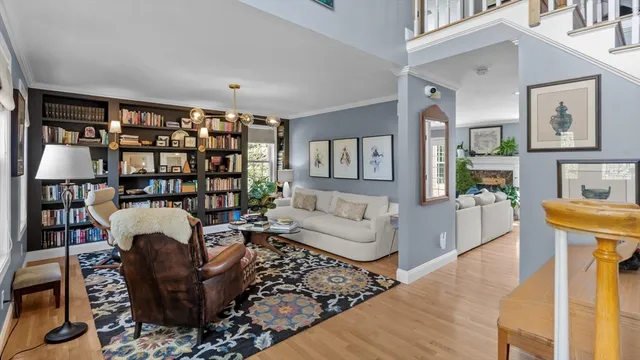 $1,100,000 | 2 Spinnaker Lane, Dartmouth, MA 02748