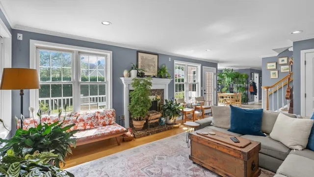 $1,100,000 | 2 Spinnaker Lane, Dartmouth, MA 02748