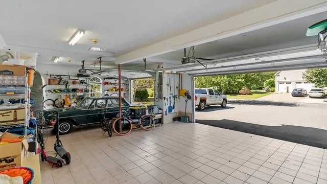 $1,100,000 | 2 Spinnaker Lane, Dartmouth, MA 02748