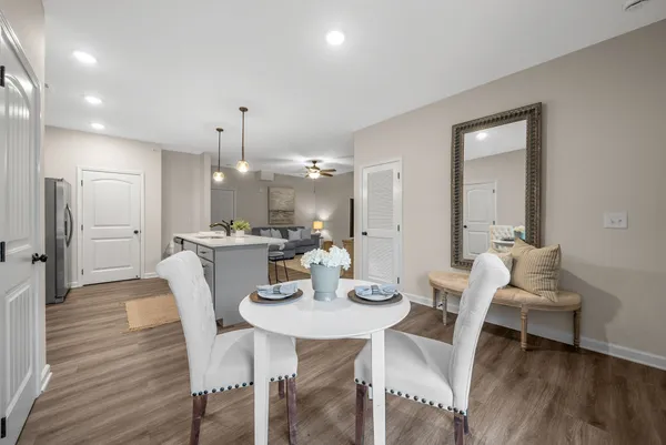 $1,285 | 15 Millswood Drive, Unit B105, Clarksville, TN 37042