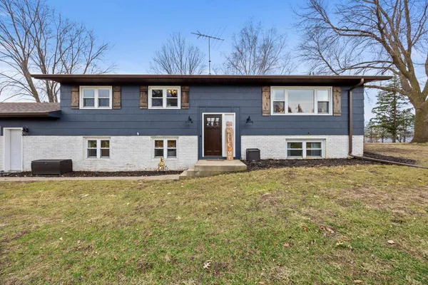 $399,900 | 18365 234th Circle, Hutchinson, MN 55350