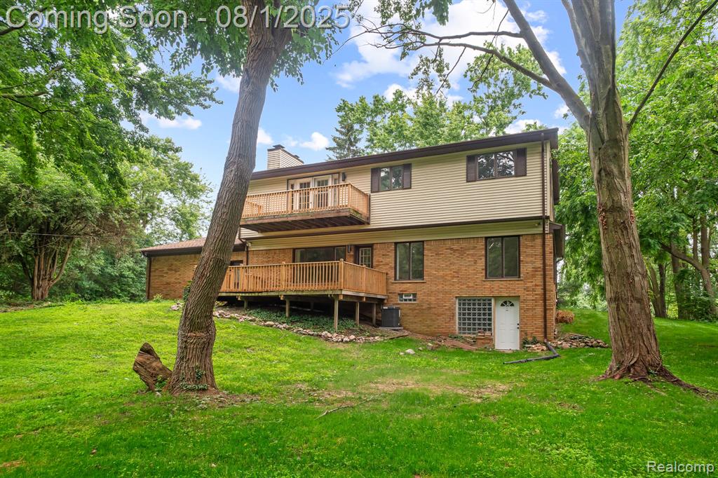 4866 Walnut Lake Road Bloomfield Hills, MI 48301 - Photo 29 of 33