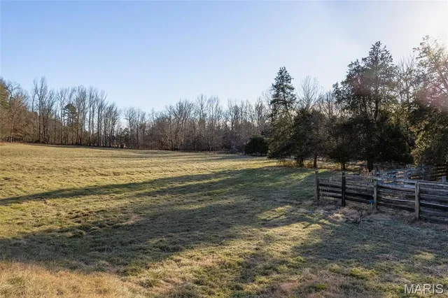 $430,000 | 2122 Madison 303, Marquand, MO 63655